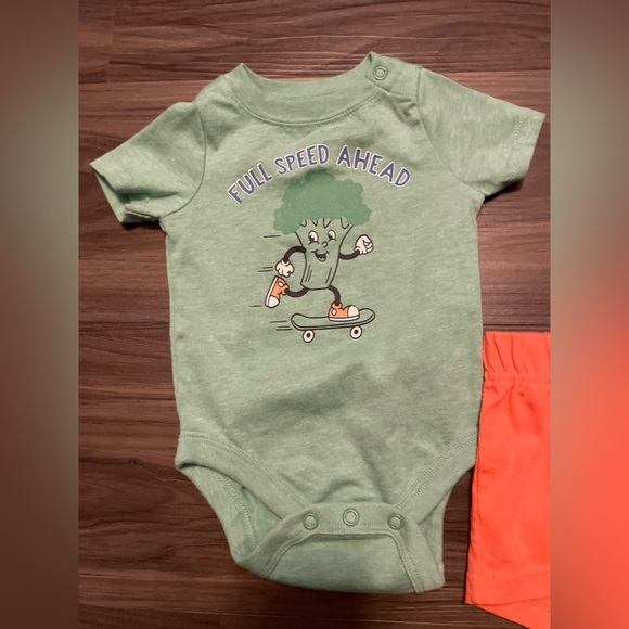 Garanimals Green Full Speed ahead onesie and Orange shorts matching Set size 0/3 - Picture 3 of 5